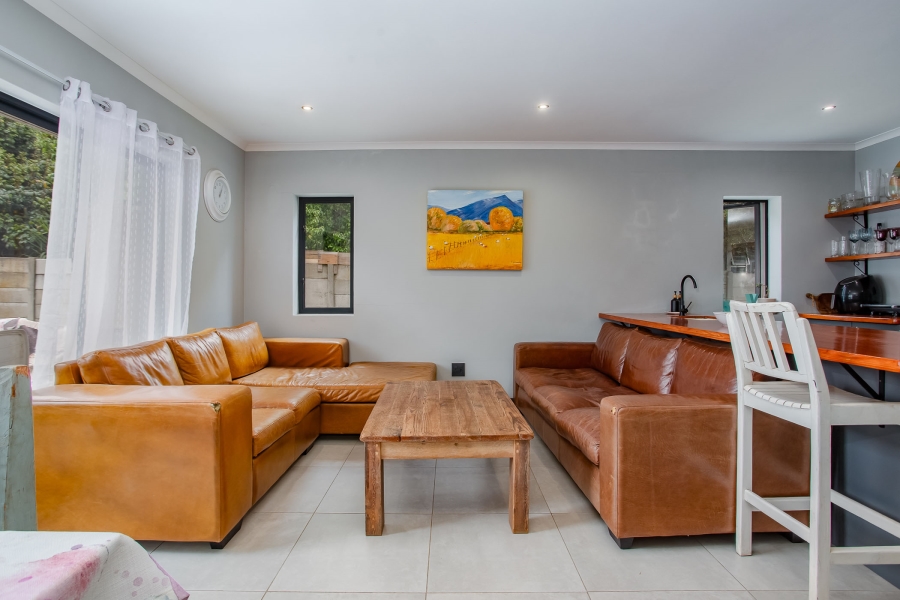 3 Bedroom Property for Sale in De Zoete Inval Western Cape